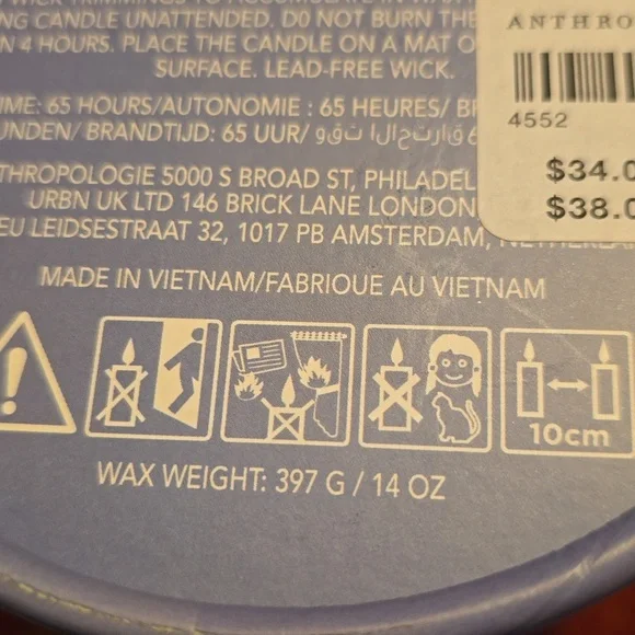 ♥️BUY 2 GET 1 FREE Getaway Woody Apple Blossom & Amber Boxed Candle, Retail $34 - Picture 9 of 10